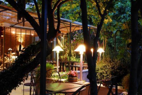 Hostellerie Le Paradou Lourmarin Zewnętrze zdjęcie
